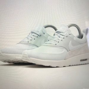 Women Nike Air Max Thea